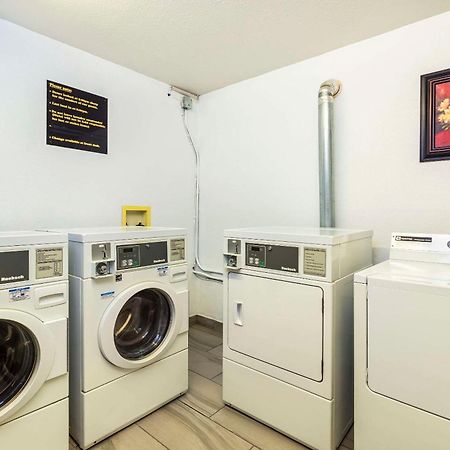 Comfort Inn & Suites Yorkton Esterno foto