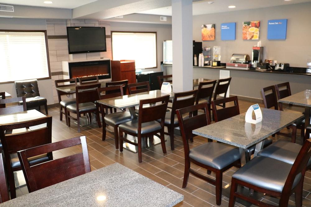 Comfort Inn & Suites Yorkton Esterno foto