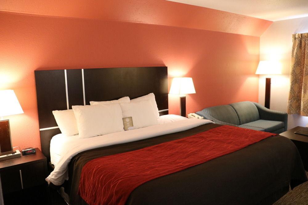 Comfort Inn & Suites Yorkton Esterno foto