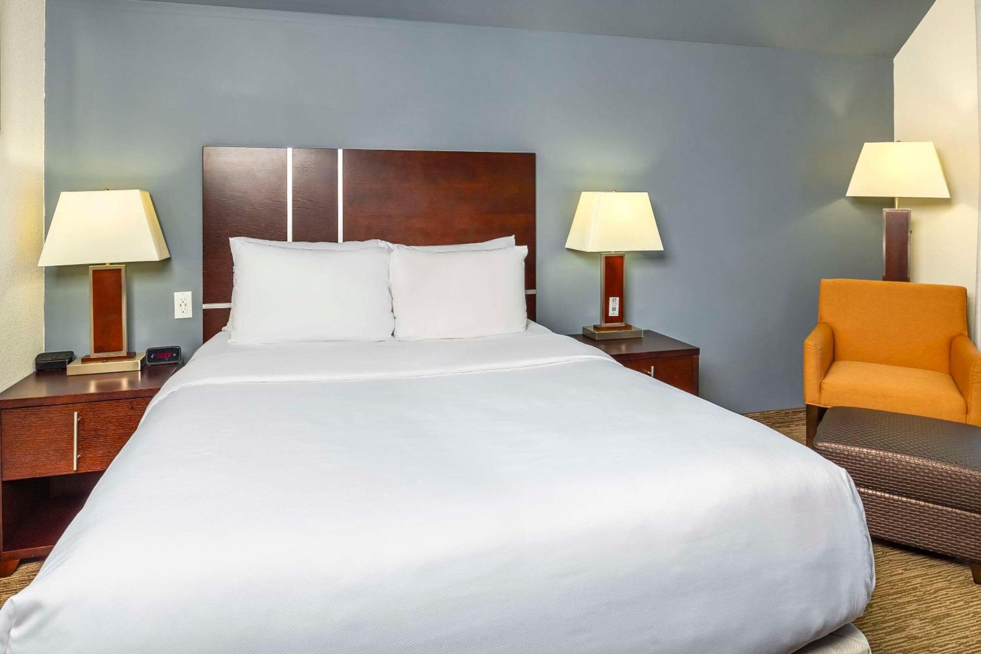 Comfort Inn & Suites Yorkton Esterno foto