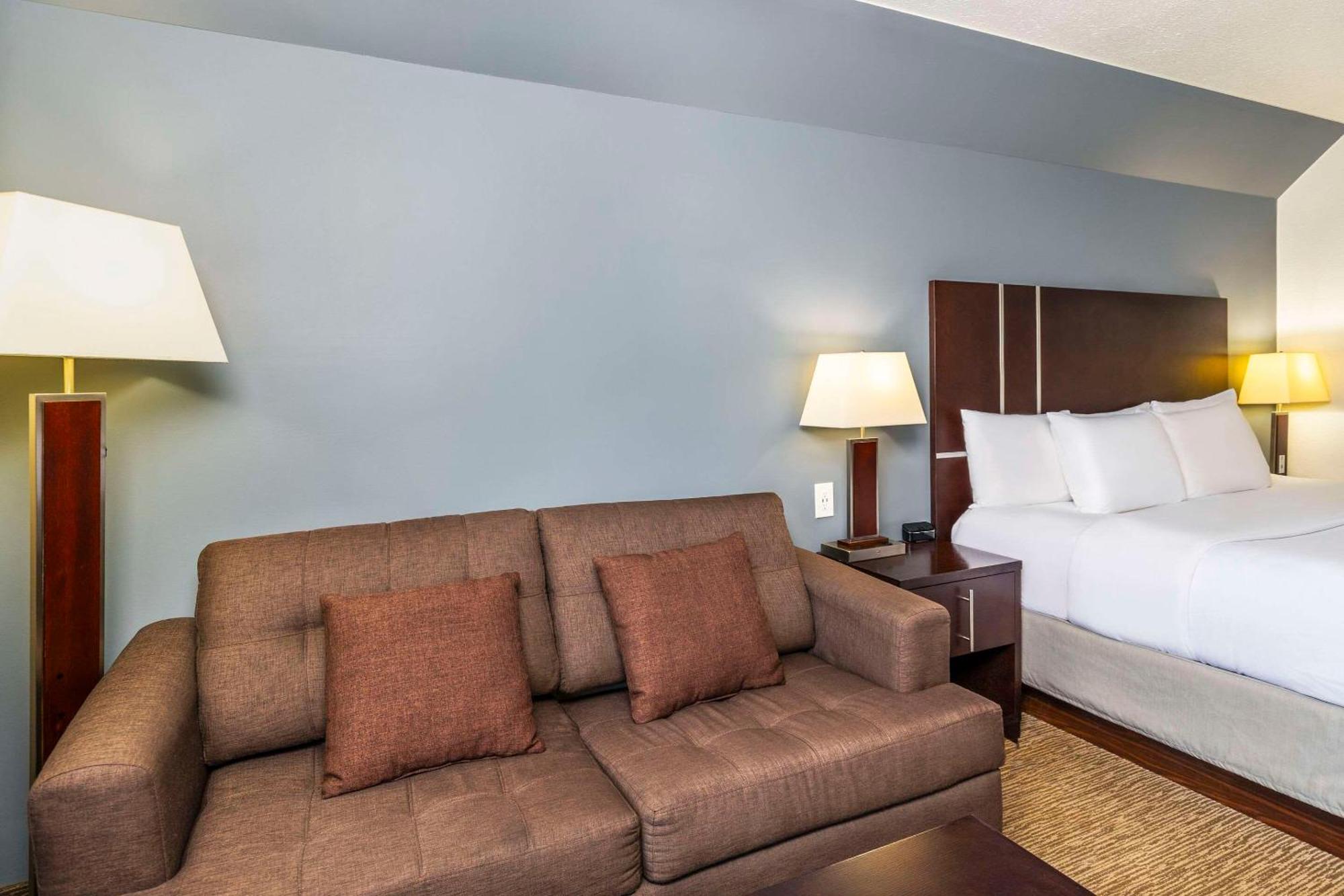Comfort Inn & Suites Yorkton Esterno foto