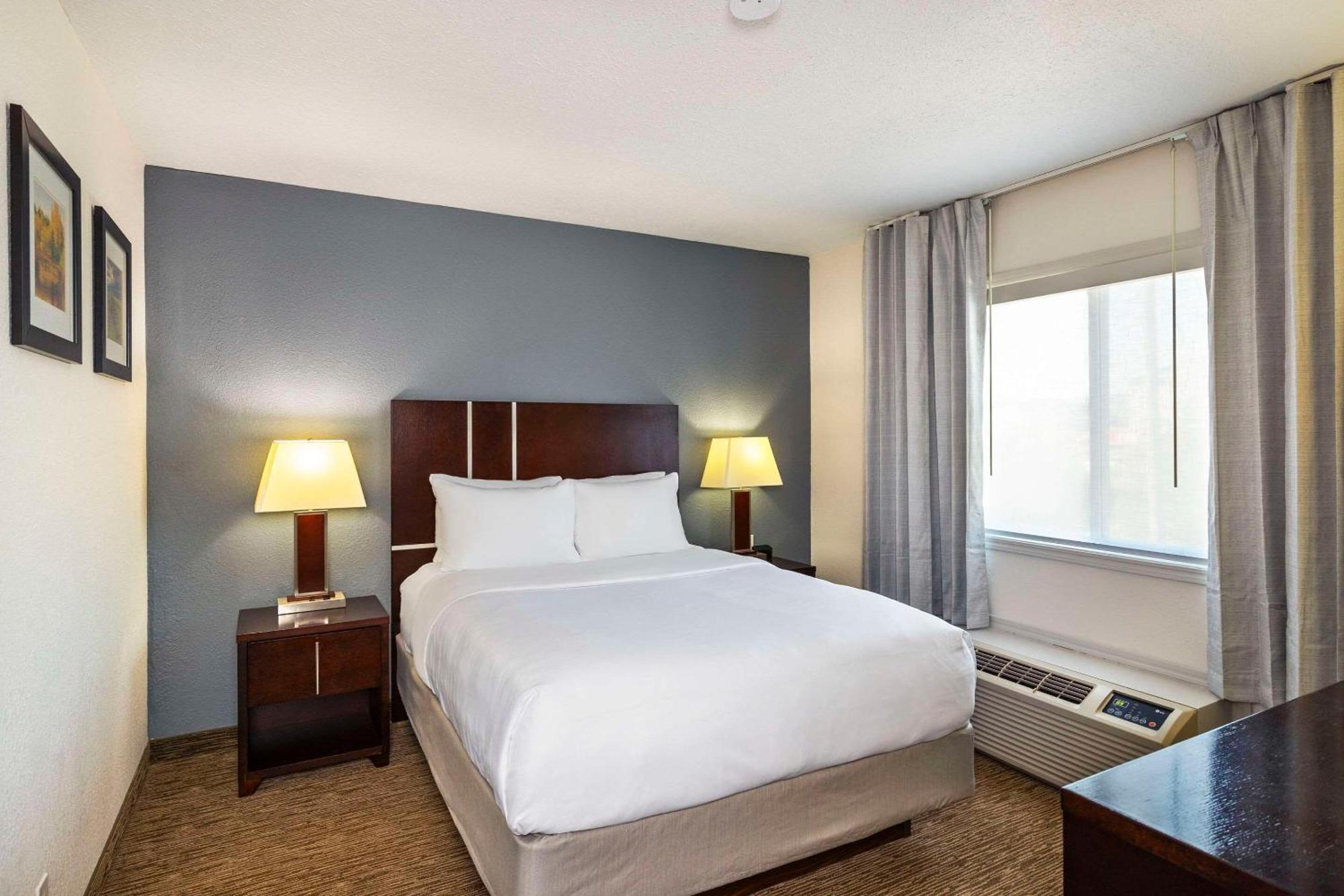 Comfort Inn & Suites Yorkton Esterno foto