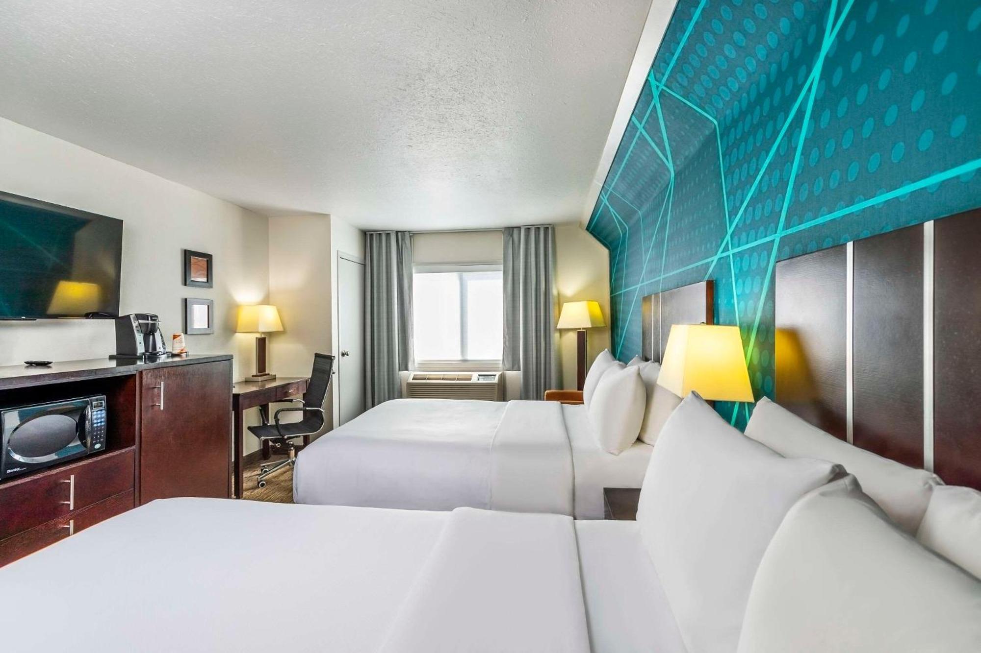 Comfort Inn & Suites Yorkton Esterno foto
